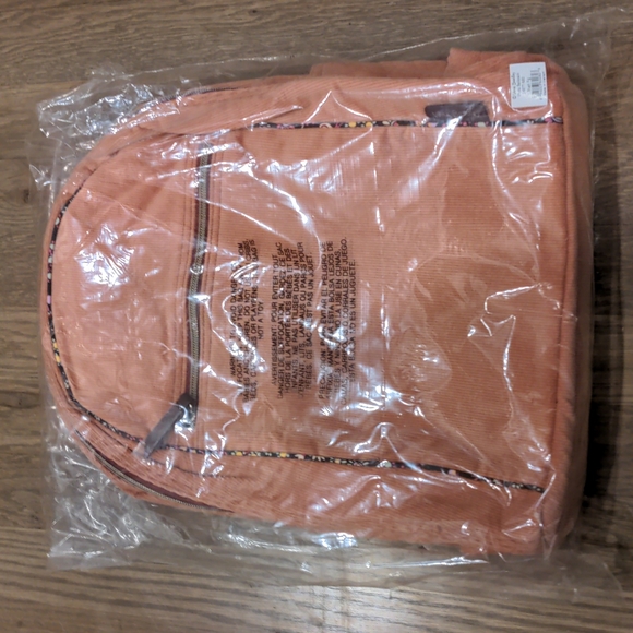 NEW Vera Bradley VBU Backpack in Blush Fig - Picture 5 of 7